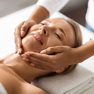 face massage treatment